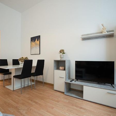 Apartment In The Central Area. 5 Minute'S Walk To The Danube. 비엔나 외부 사진