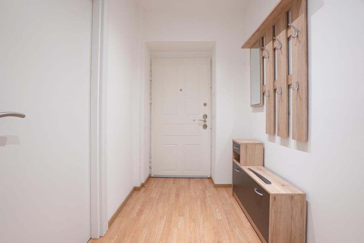 Apartment In The Central Area. 5 Minute'S Walk To The Danube. 비엔나 외부 사진